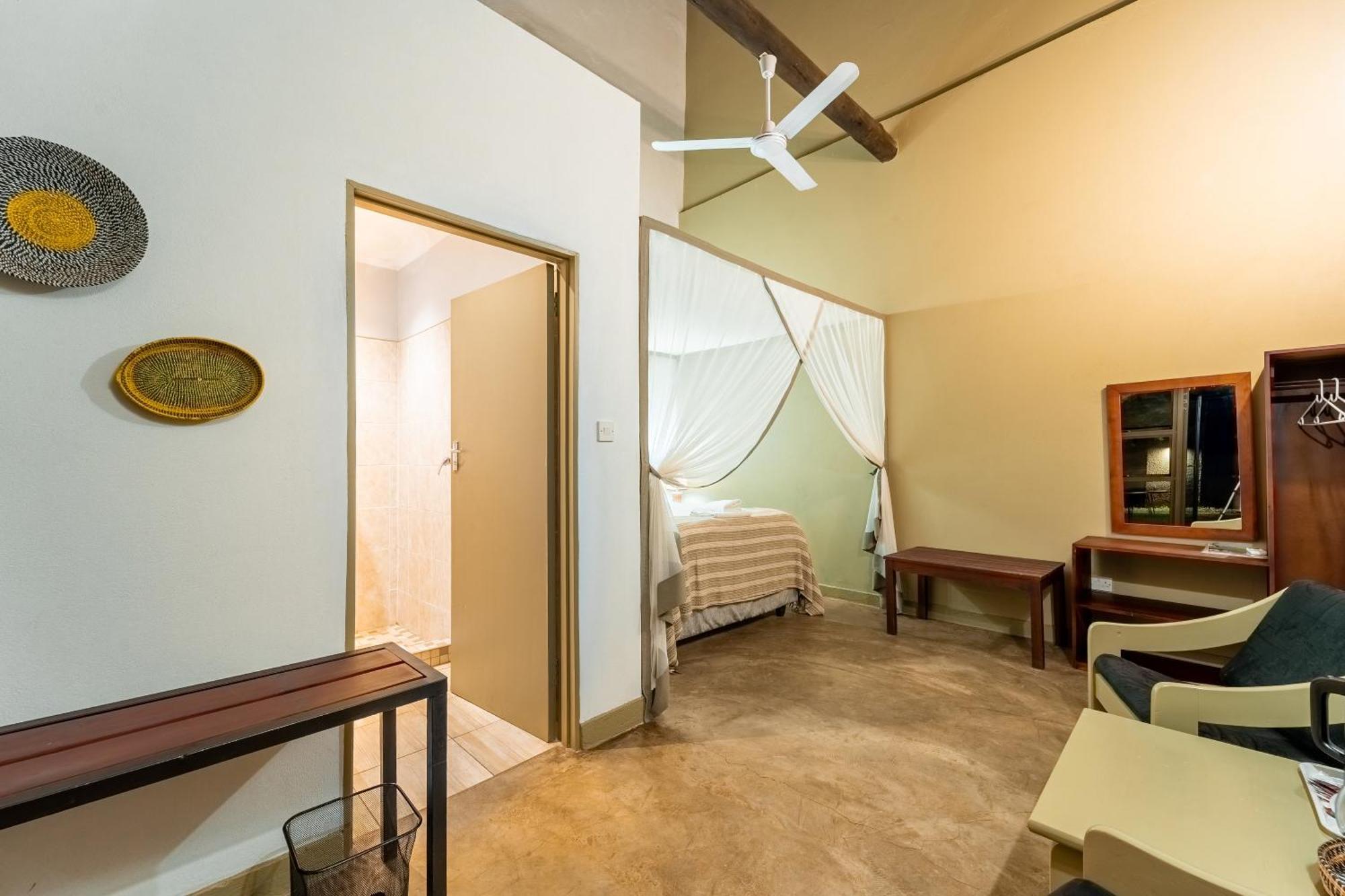 Nguni Lodge Victoria Falls Exterior photo