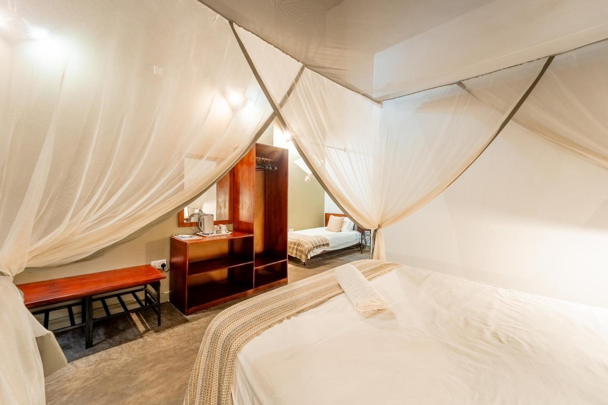 Nguni Lodge Victoria Falls Exterior photo